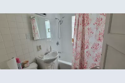 3859 N 24th Pl #3861, Milwaukee, WI 53206 - Photo 5