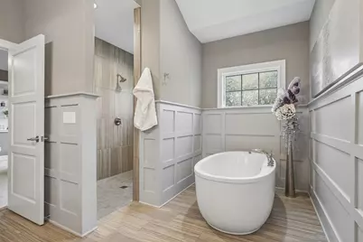 1646  Twisted Oak Ct, Hartland, WI 53029 - Photo 35
