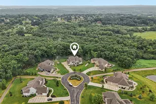 1646 Twisted Oak Ct, Hartland, WI 53029 - Photo 79