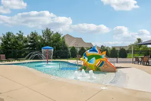 1646 Twisted Oak Ct, Hartland, WI 53029 - Photo 89