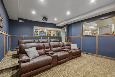 1646  Twisted Oak Ct, Hartland, WI 53029 - Photo 51