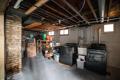 1125 S 56th St, West Allis, WI 53214 - Photo 25