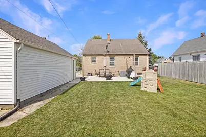 1964 S 91st St, West Allis, WI 53227 - Photo 23