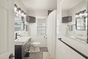 1964 S 91st St, West Allis, WI 53227 - Photo 9
