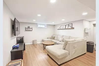 1964 S 91st St, West Allis, WI 53227 - Photo 17