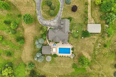 W287N8810  Center Oak Rd, Merton, WI 53029 - Photo 5