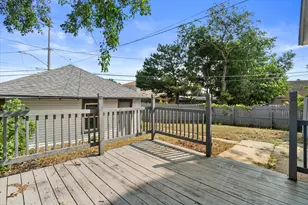 6220 W Girard Ave, Milwaukee, WI 53210 - Photo 33