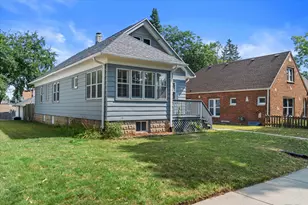 6220 W Girard Ave, Milwaukee, WI 53210 - Photo 37