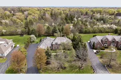 11404 N Justin Dr, Mequon, WI 53092 - Photo 23