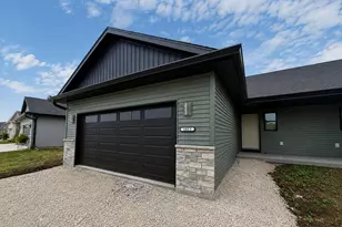 1823 Fairlawn Ct, North Fond du Lac, WI 54937 - Photo 1
