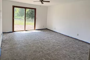 309 S Klein Dr, Waunakee, WI 53597 - Photo 3
