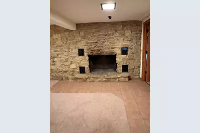 309 S Klein Dr, Waunakee, WI 53597 - Photo 11