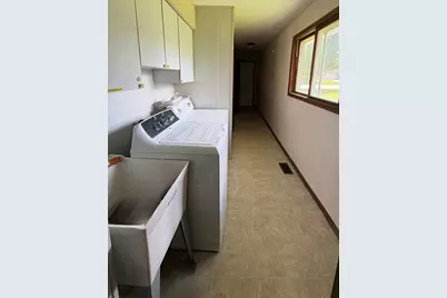 309 S Klein Dr, Waunakee, WI 53597 - Photo 9