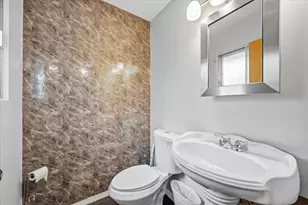 8528 W Potomac Ave, Milwaukee, WI 53225 - Photo 7