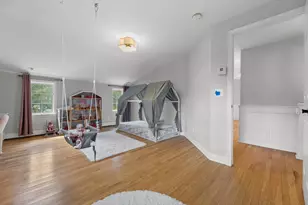 7857 N Lake Dr, Fox Point, WI 53217 - Photo 33