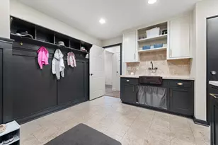 7857 N Lake Dr, Fox Point, WI 53217 - Photo 21