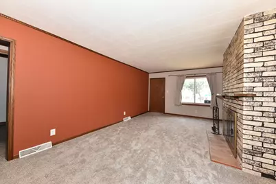 1475 S 95th St, West Allis, WI 53214 - Photo 5