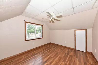 1475 S 95th St, West Allis, WI 53214 - Photo 23