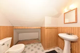 1475 S 95th St, West Allis, WI 53214 - Photo 21