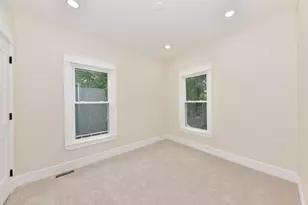5804 W Michigan St, Wauwatosa, WI 53213 - Photo 7
