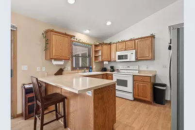 5110  White Fox Dr, Sheboygan, WI 53081 - Photo 13