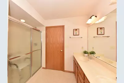 369 N Redding Cir, Belgium, WI 53004 - Photo 9