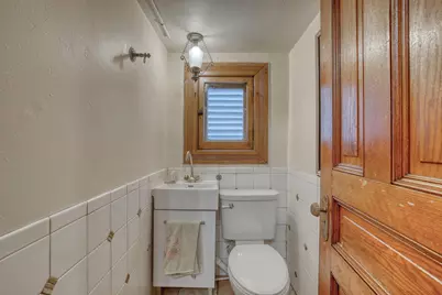 546 N 32nd St, Milwaukee, WI 53208 - Photo 5