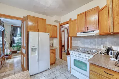 546 N 32nd St, Milwaukee, WI 53208 - Photo 9