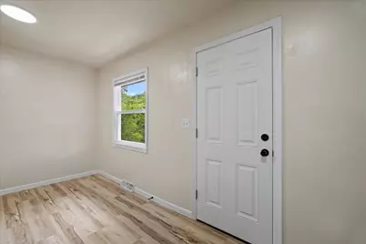 4560 N 47th St, Milwaukee, WI 53218 - Photo 13