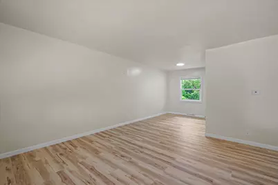4560 N 47th St, Milwaukee, WI 53218 - Photo 7