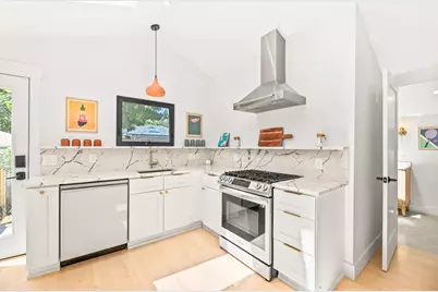 2519 S Superior St, Milwaukee, WI 53207 - Photo 13