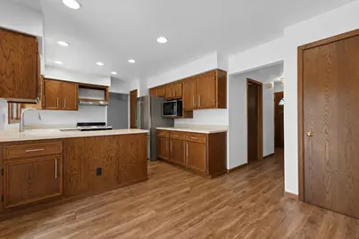 6011 W Edgerton Ave, Greendale, WI 53129 - Photo 9