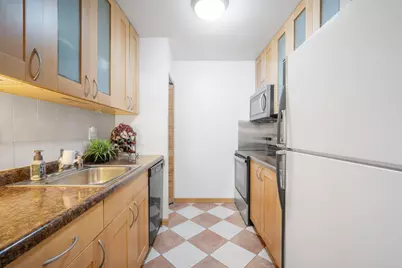 2200 W Good Hope Rd #317, Glendale, WI 53209 - Photo 7