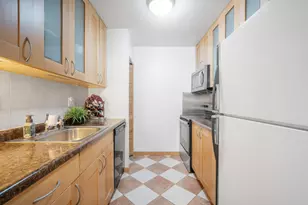2200 W Good Hope Rd, Glendale, WI 53209 - Photo 7