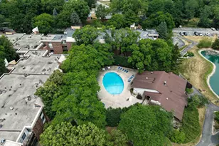 2350 W Good Hope Rd, Glendale, WI 53209 - Photo 19