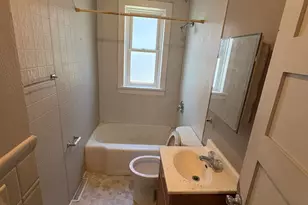 2105 W McKinley Ave, Milwaukee, WI 53205 - Photo 3
