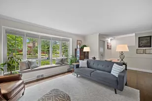 870 E Birch Ave, Whitefish Bay, WI 53217 - Photo 3