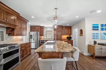 870 E Birch Ave, Whitefish Bay, WI 53217 - Photo 11