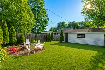 1018 E Hampton Rd, Whitefish Bay, WI 53217 - Photo 21