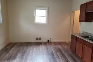 1617 Hamilton St, Racine, WI 53404 - Photo 3
