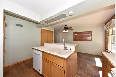 4204  Menomonee River Pkwy, Wauwatosa, WI 53222 - Photo 9