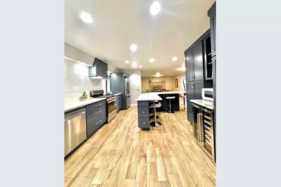 727 E Madison St, Oconomowoc, WI 53066 - Photo 3