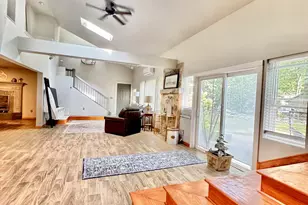 727 E Madison St, Oconomowoc, WI 53066 - Photo 11