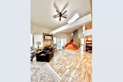 727 E Madison St, Oconomowoc, WI 53066 - Photo 7