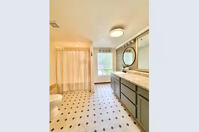 727 E Madison St, Oconomowoc, WI 53066 - Photo 23