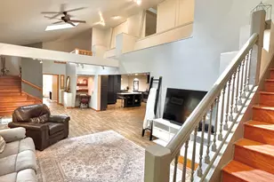727 E Madison St, Oconomowoc, WI 53066 - Photo 9
