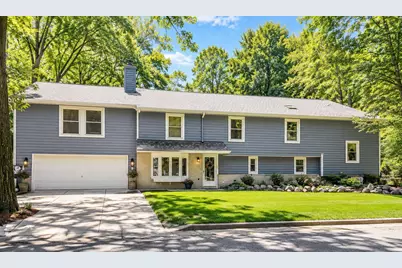 727 E Madison St, Oconomowoc, WI 53066 - Photo 3