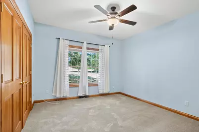 232  Steeple Pointe Cir, Delafield, WI 53018 - Photo 11