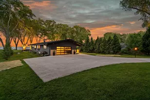 13464 N Lakewood Dr, Mequon, WI 53097 - Photo 59