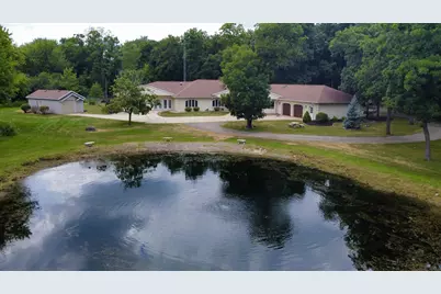 903 W Hazel Ridge Rd, Elkhorn, WI 53121 - Photo 43
